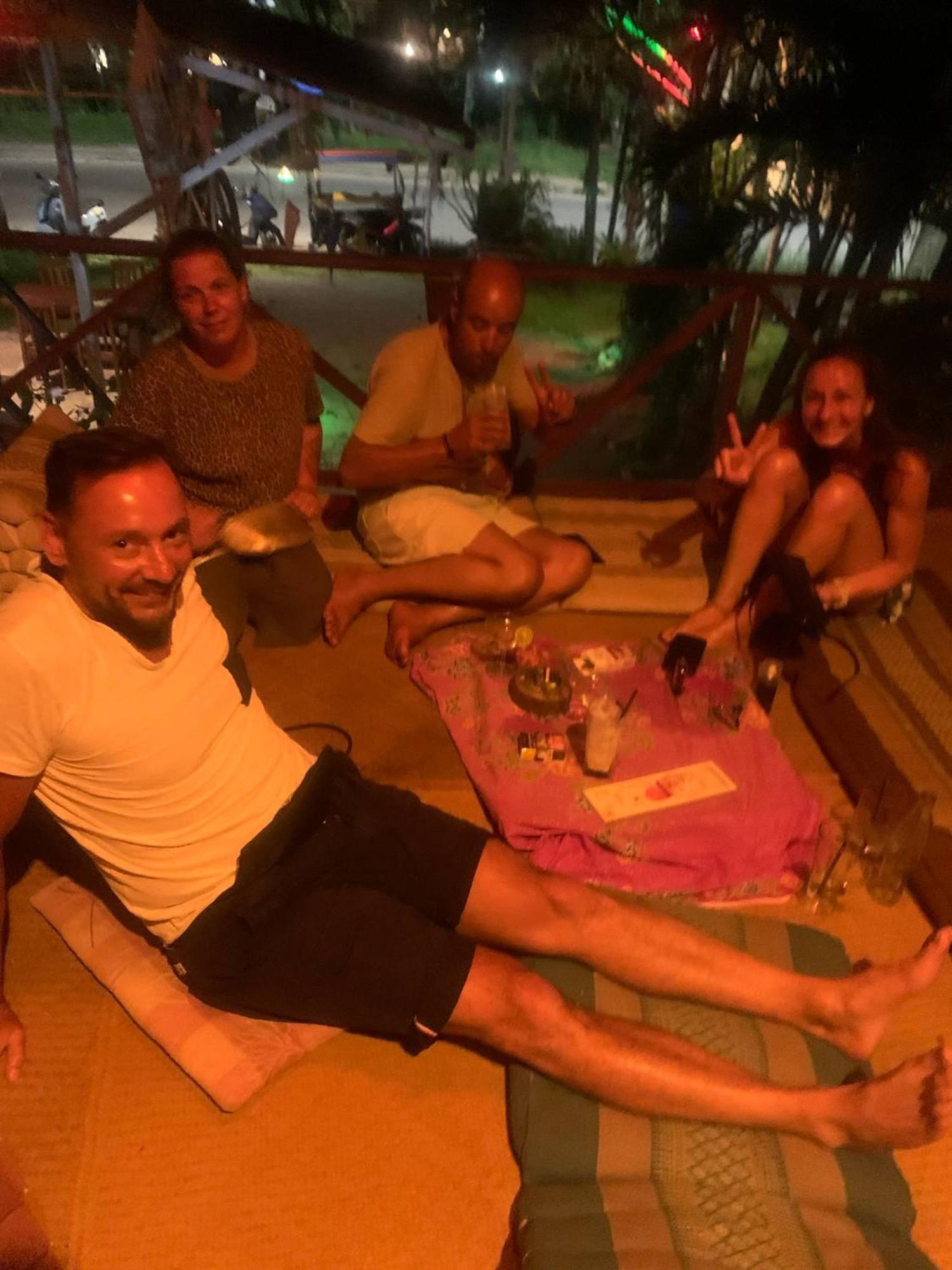 The Lazy Bar Guest House Ao Nang Esterno foto